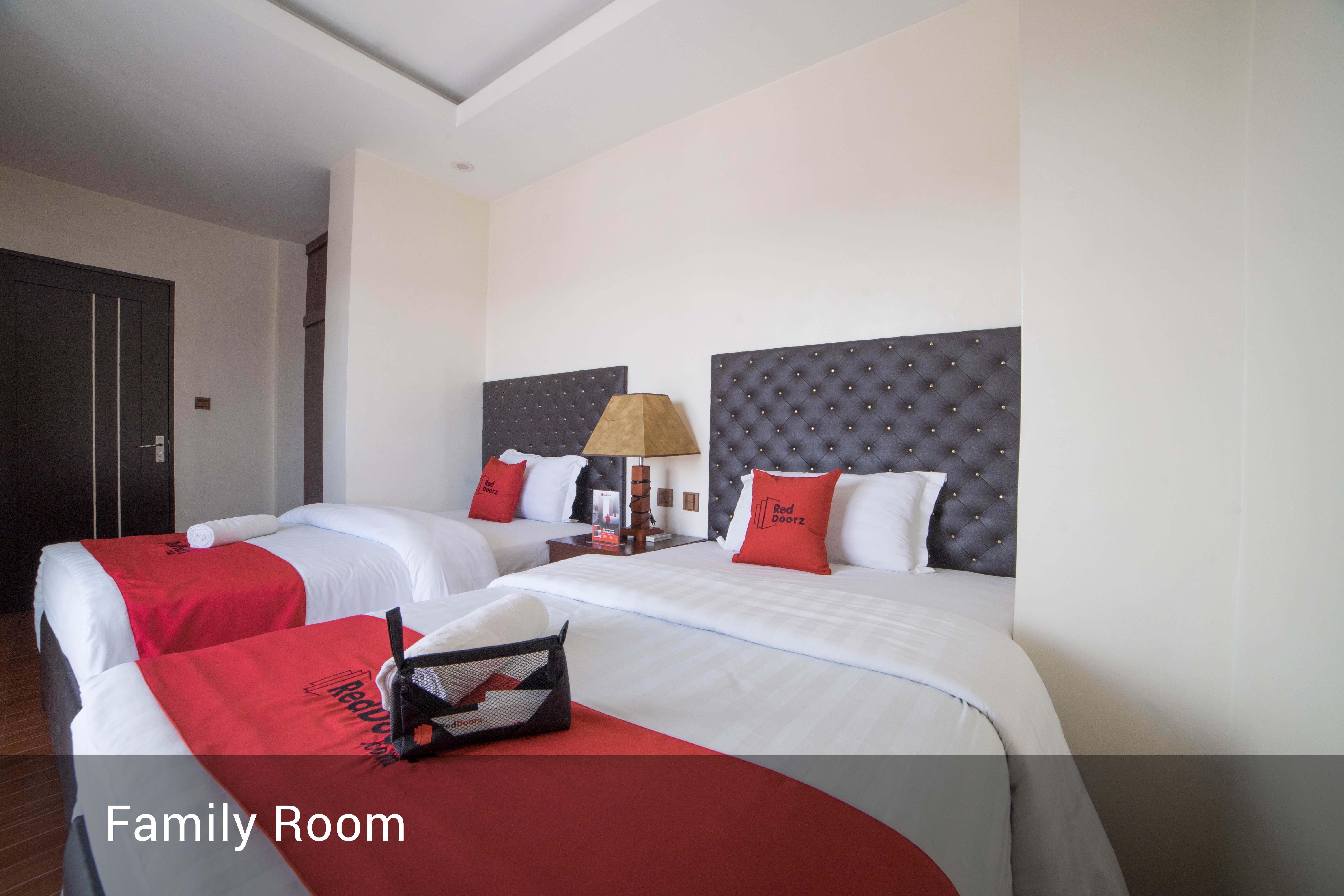 Reddoorz Plus @ Balibago Angeles City Exteriör bild