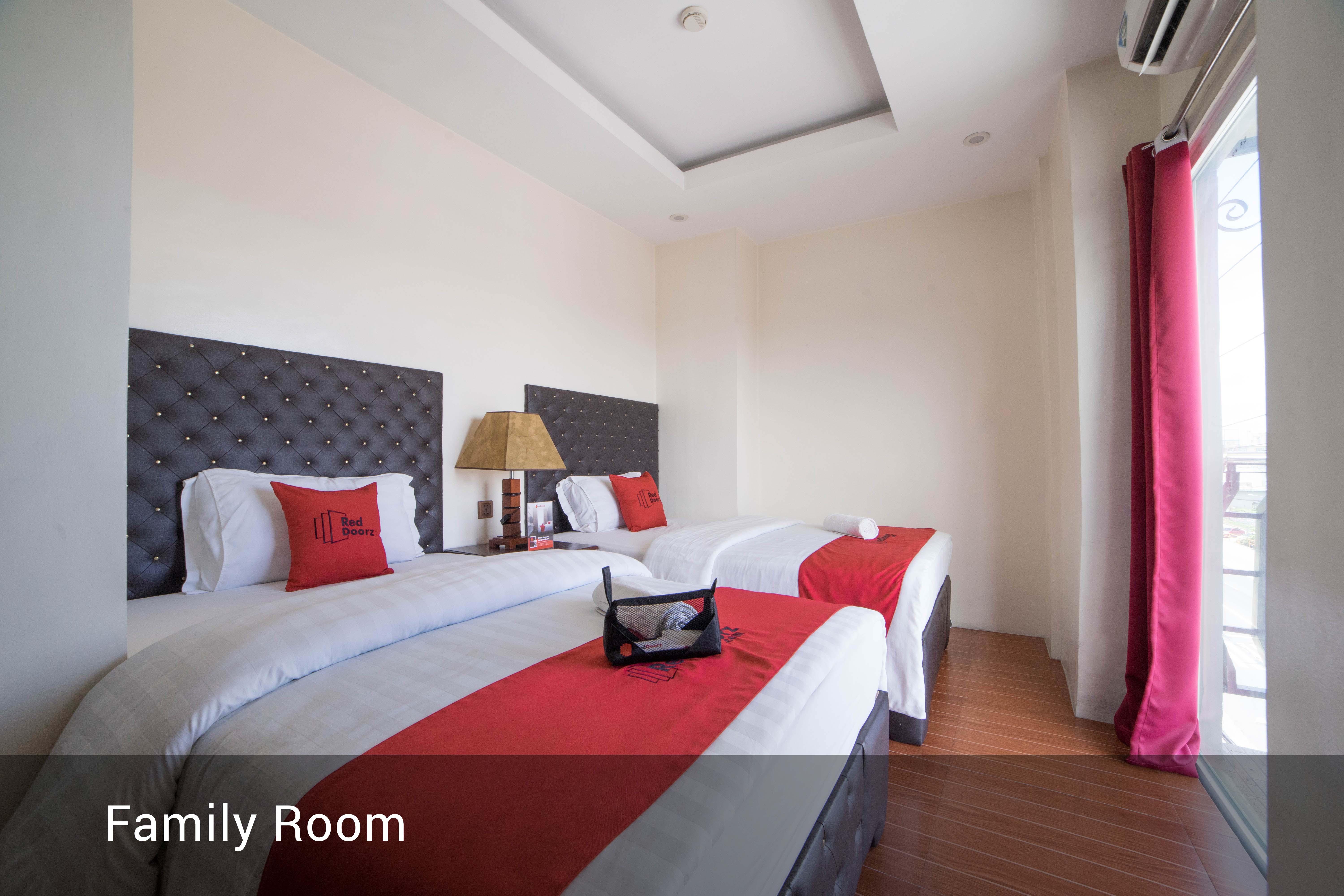 Reddoorz Plus @ Balibago Angeles City Exteriör bild
